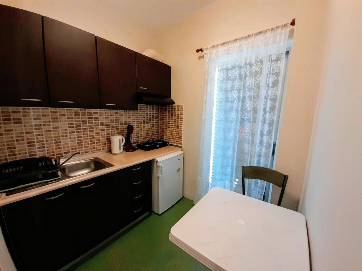 Villa California 帕拉利亚狄奥尼索 外观 照片