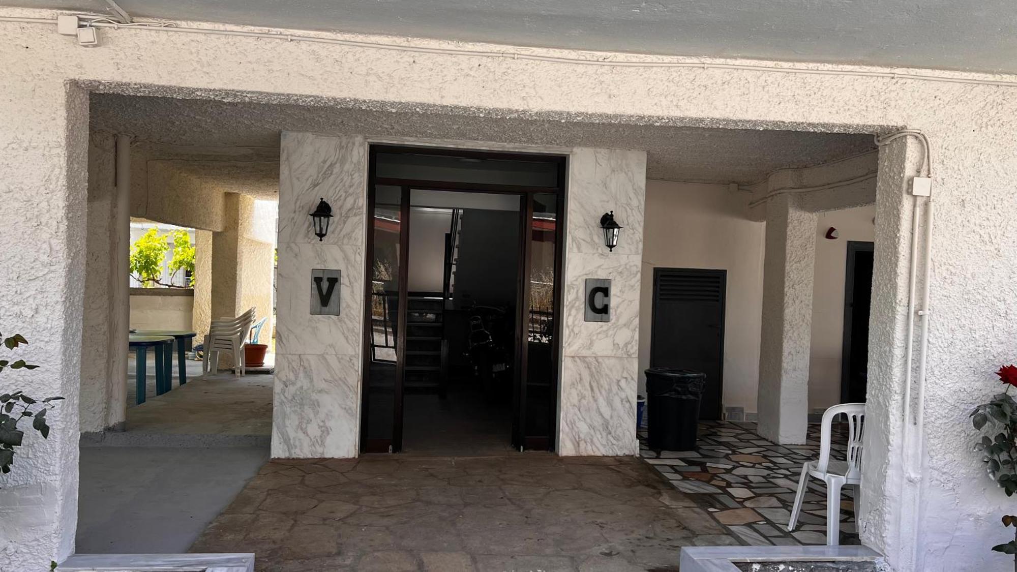 Villa California 帕拉利亚狄奥尼索 外观 照片